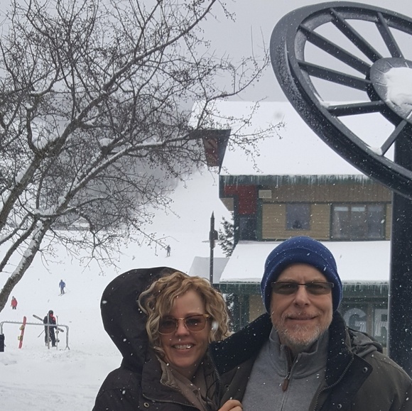 Posh Ambassadors, Elizabeth and Carl - Picture 2 of 7